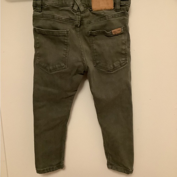 Zara jeans - Picture 2 of 2